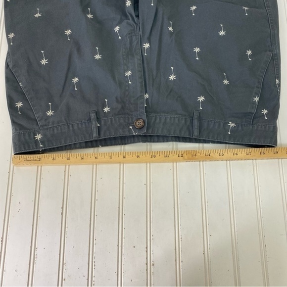 Junk Food Shorts Mens L Gray Disney with Palm Tree Print Mickey Mouse Patch - Picture 6 of 13